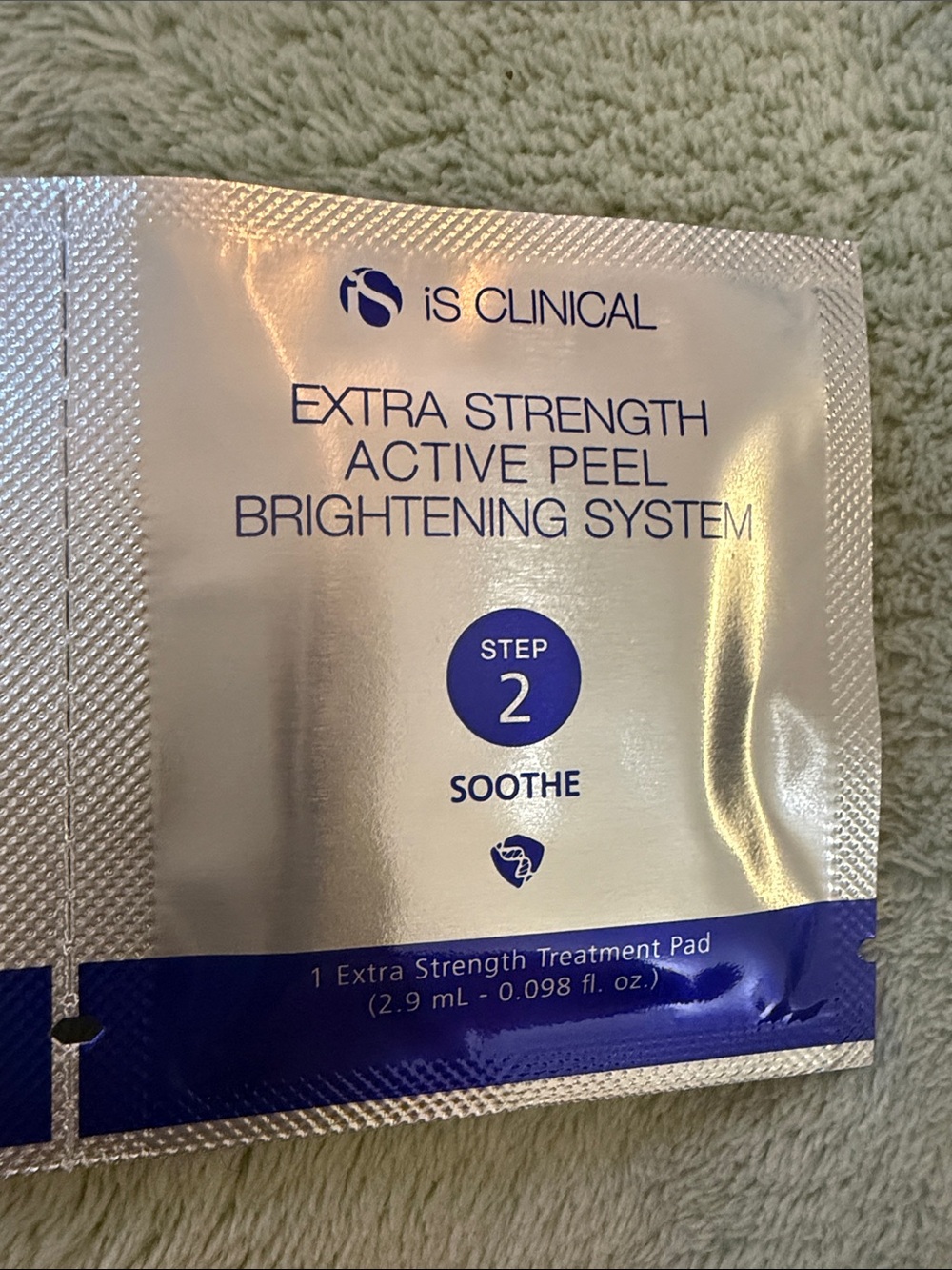 IS clinical (1-5) Extra Strength Active Peel Brightening System - Picture 4 of 4